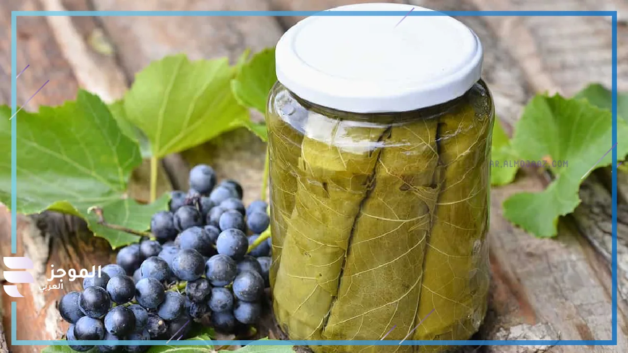 مكونات عمل ورق العنب 
