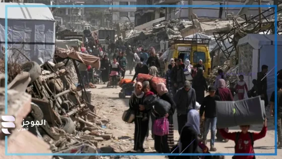 فلسطينيون يخلون أماكنهم وينتقلون في غزة